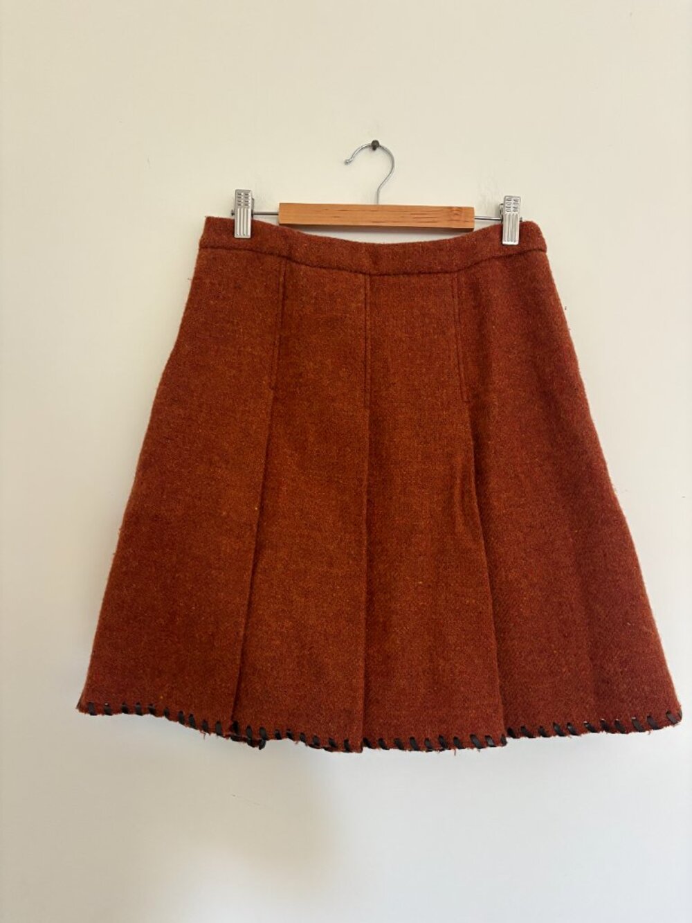 Vintage miu miu wool pleated skirt with whipstitch - Picture 4 of 7